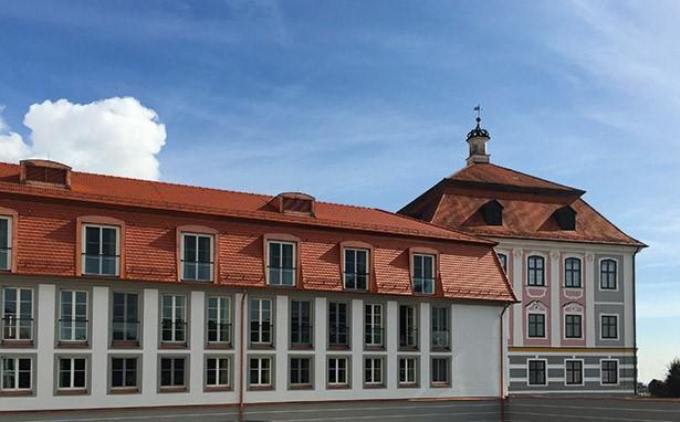 Hotel Schloss Leitheim ภายนอก รูปภาพ