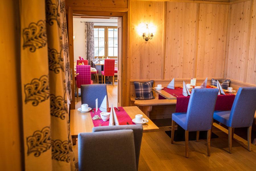 Hotel Schloss Leitheim ภายนอก รูปภาพ